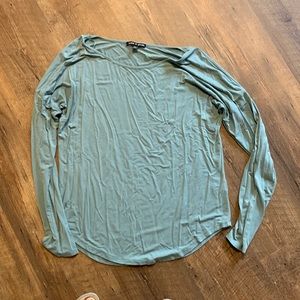 Cable & Gauge Silky Soft Long Sleeve